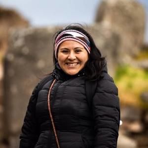 Meet your Posher, Sintia